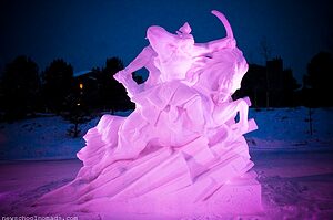 Breckenridge-Ice-Sculpture-at-Night